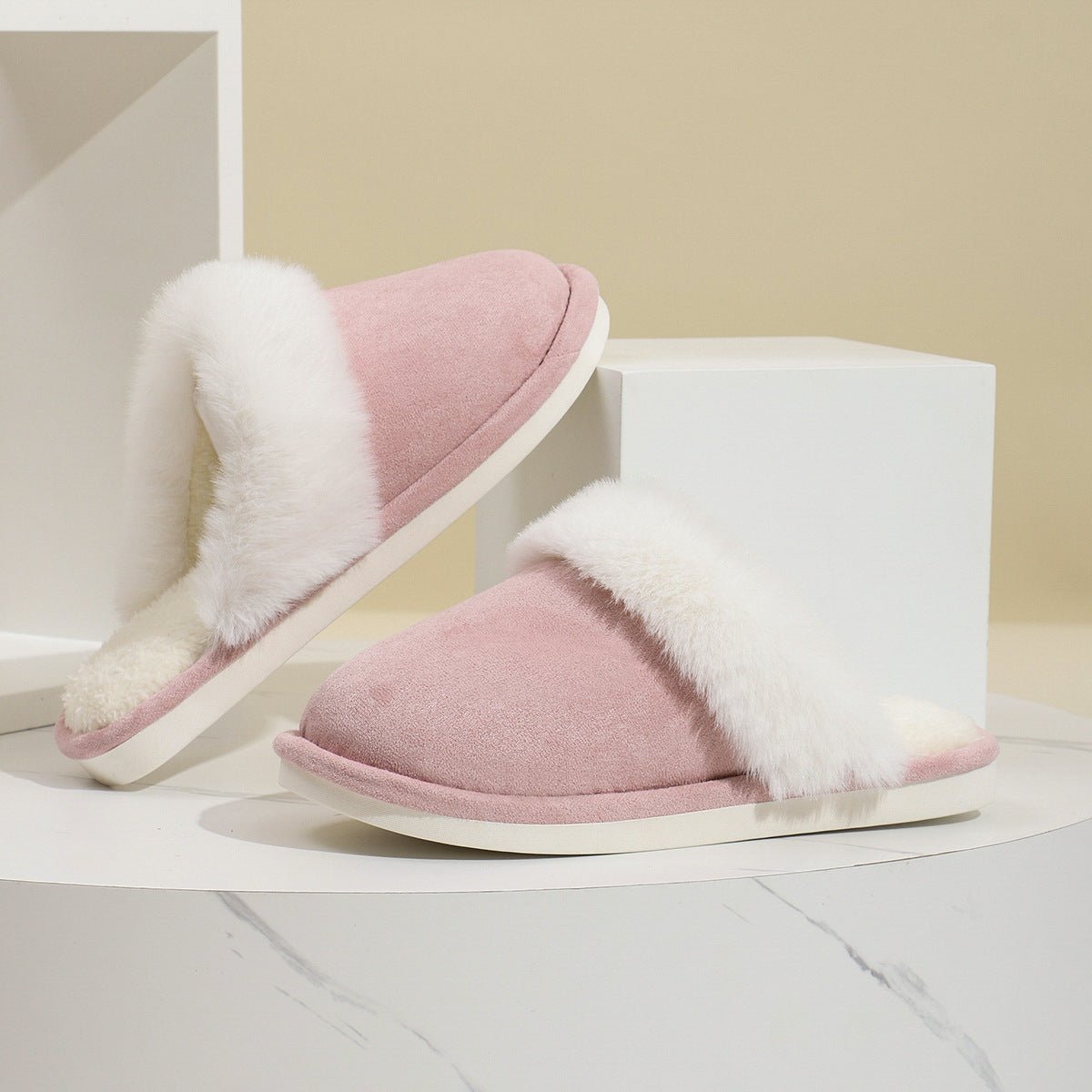 Winter Plush Slippers - Wholesale Electronics