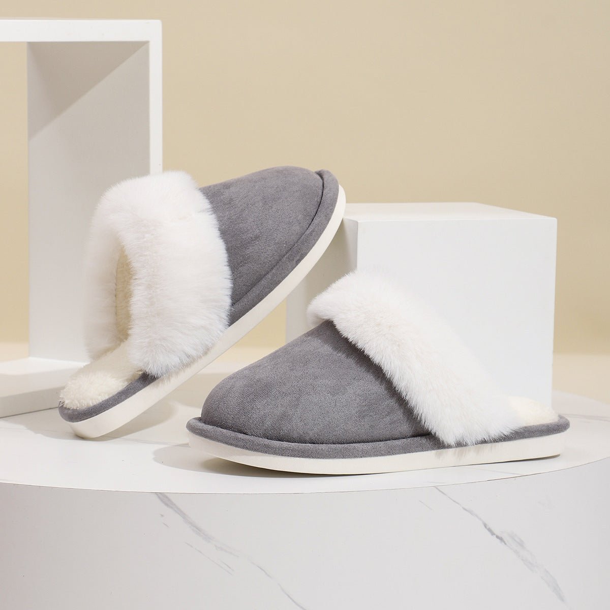 Winter Plush Slippers - Wholesale Electronics