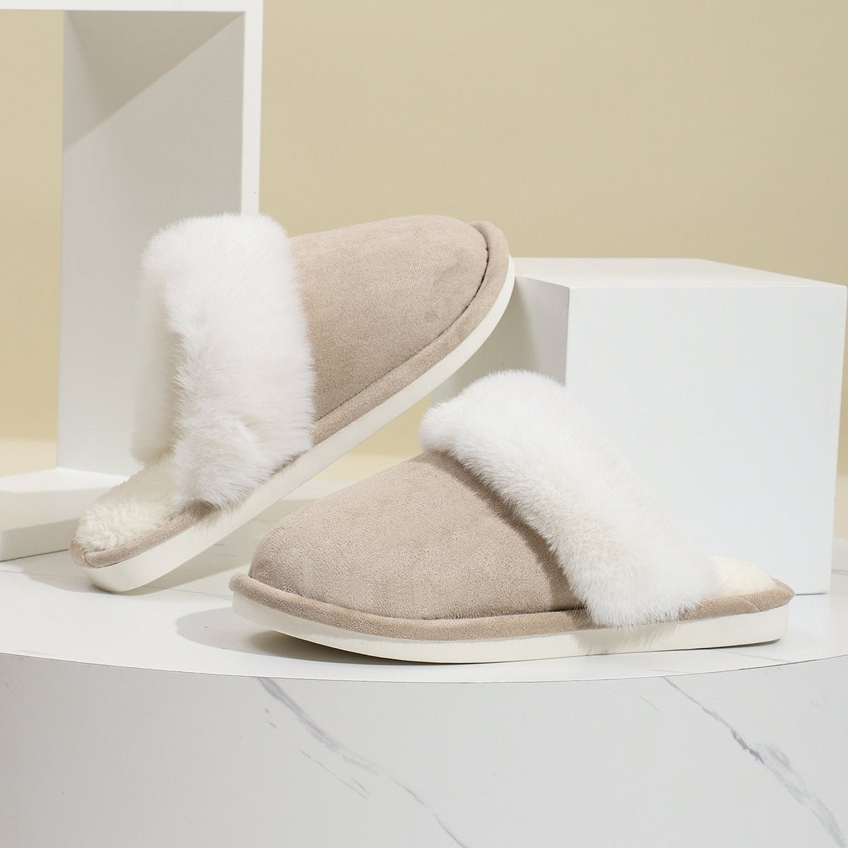 Winter Plush Slippers - Wholesale Electronics